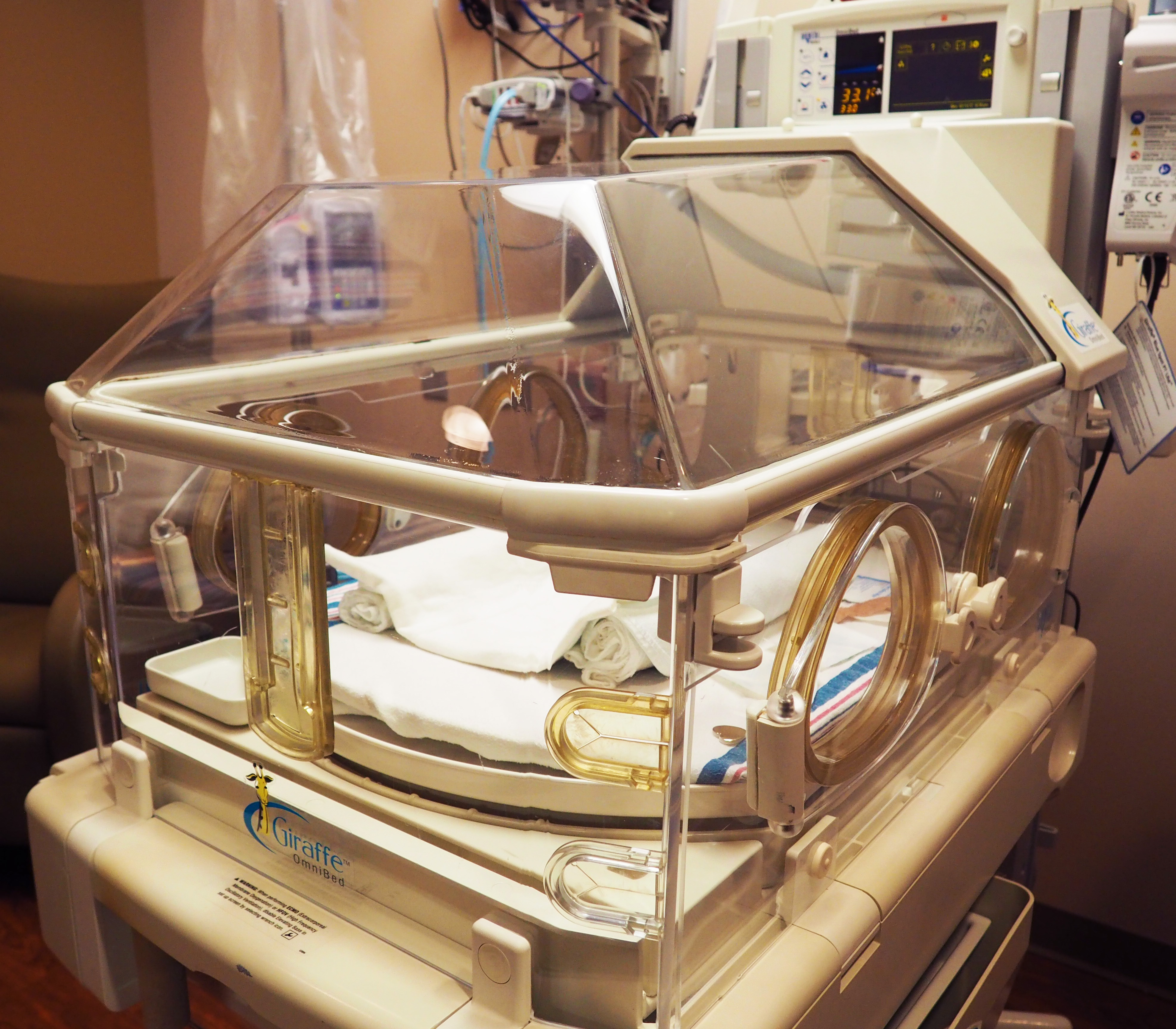 Giraffe Omnibed NICU 17